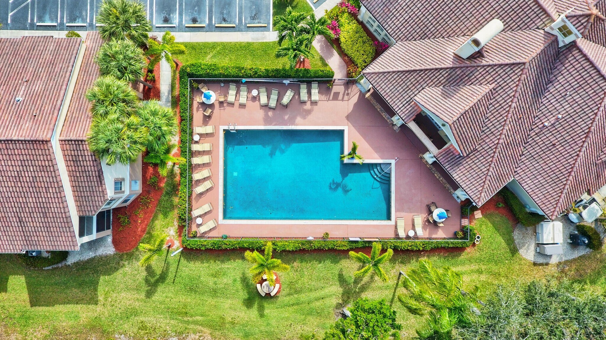 Building Photo - 815 W Boynton Beach Blvd