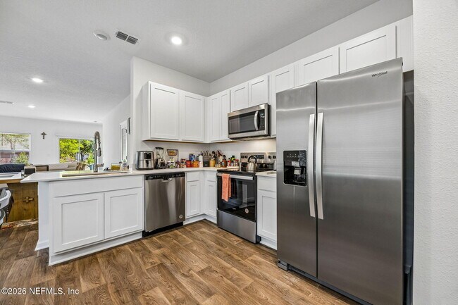 Building Photo - 9139 Stony Brk Rd