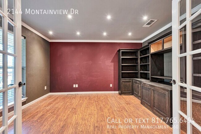 Building Photo - 2144 Mountainview Dr