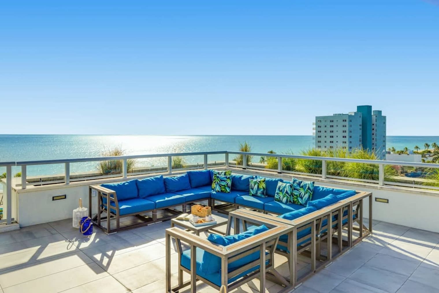 Building Photo - 777 N Ocean Dr