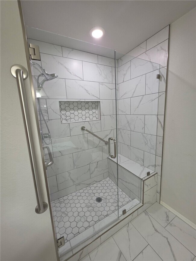 Building Photo - 809 Kinkade Pl