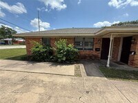 Building Photo - 1013 Custer Rd