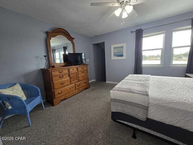 Building Photo - 301 Lullwater Dr