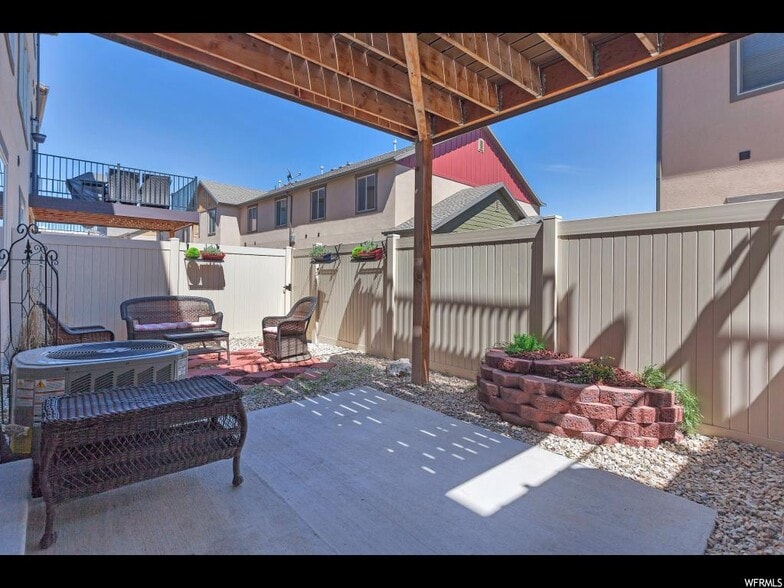 Building Photo - 1252 N Willowbrook Ln