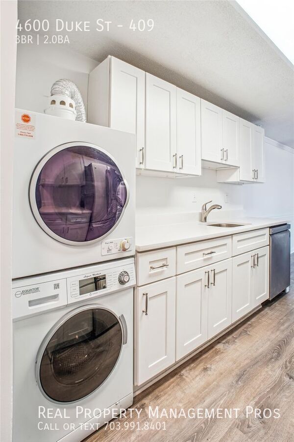 Building Photo - 4600 Duke St