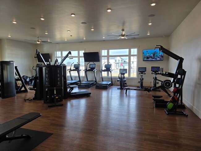 Building Photo - Spacious 4-Bedroom Home in Highly Sought-After Summerfield Community!