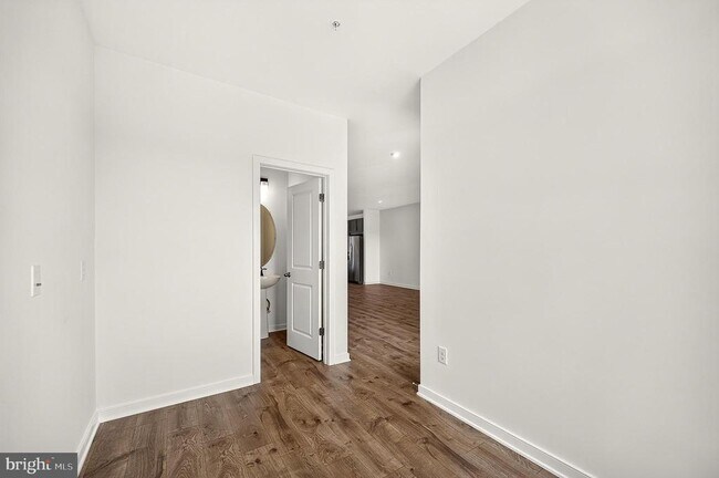 Building Photo - 20957 Bluebird Sq