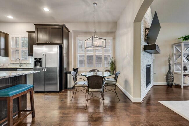 Building Photo - Welcome to your new 5 Bed-4 Bath home in t...