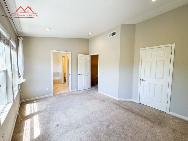 Building Photo - 3634 Fitzsimmons Common