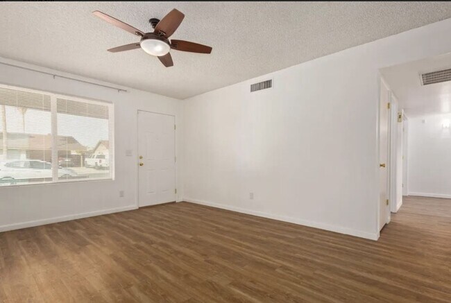 Building Photo - 6421 W Carol Ave