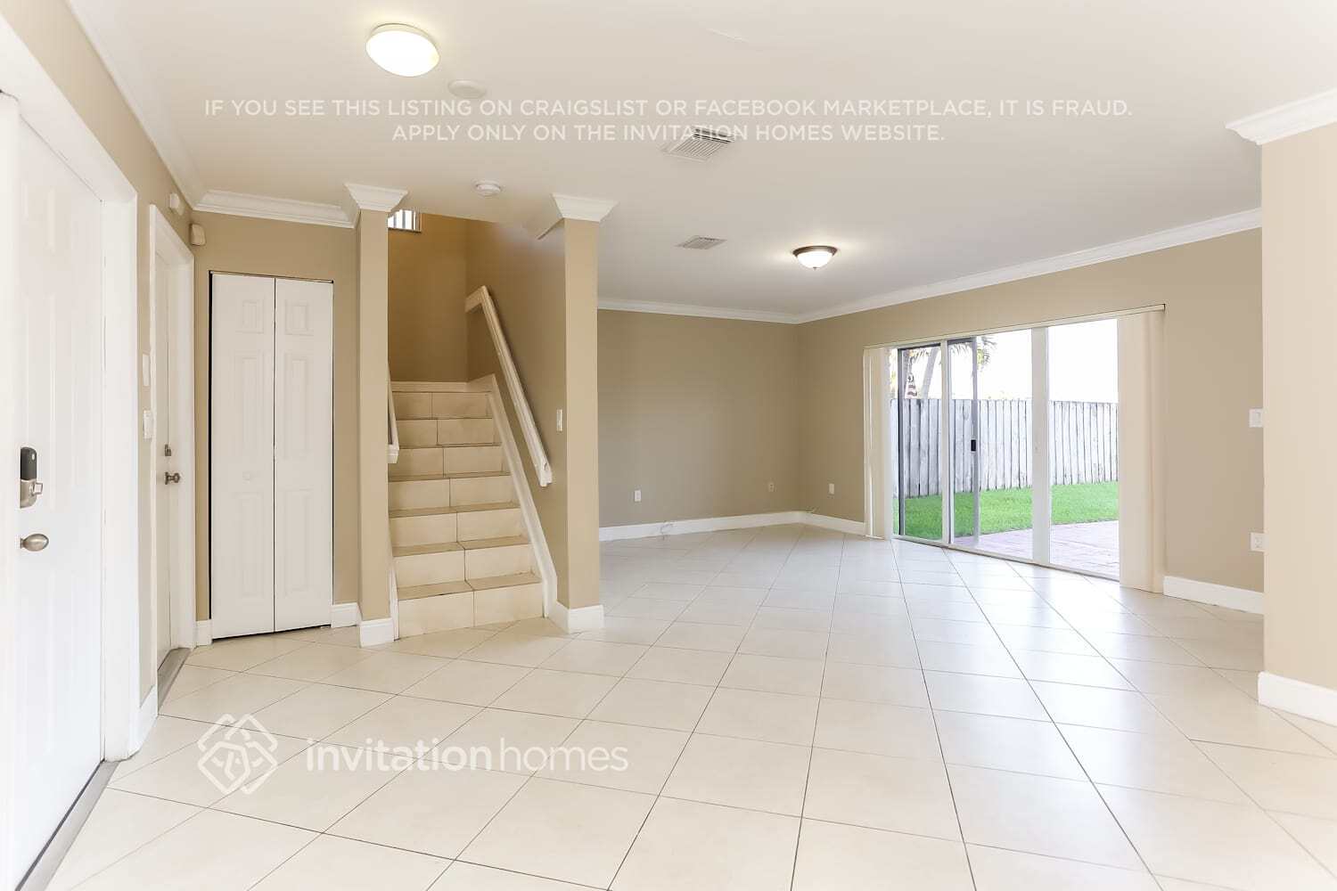 Building Photo - 16201 SW 141st Ave