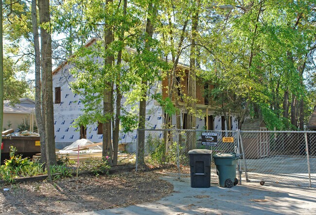 Building Photo - 1415 Charlotte St