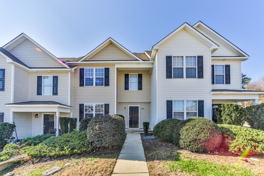 Building Photo - 304 Whitehall Ct