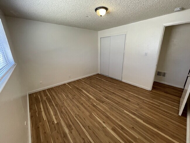 Building Photo - Woodside Drive Apartment In Carson City