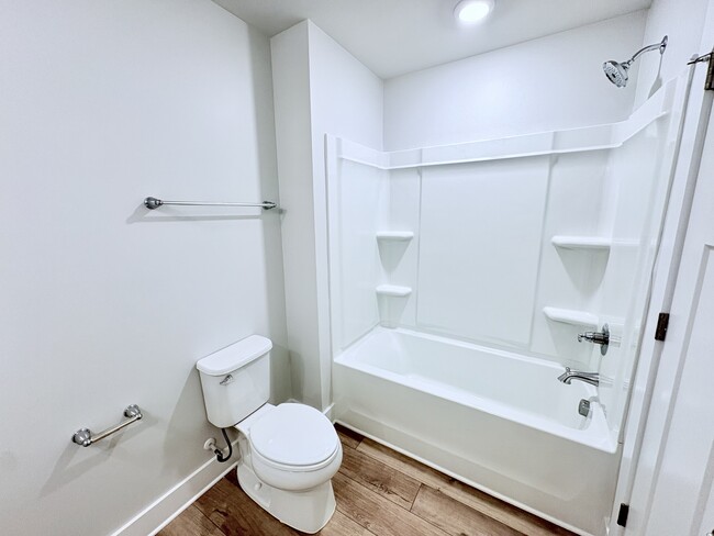 Building Photo - 203 Grange Vly Ln