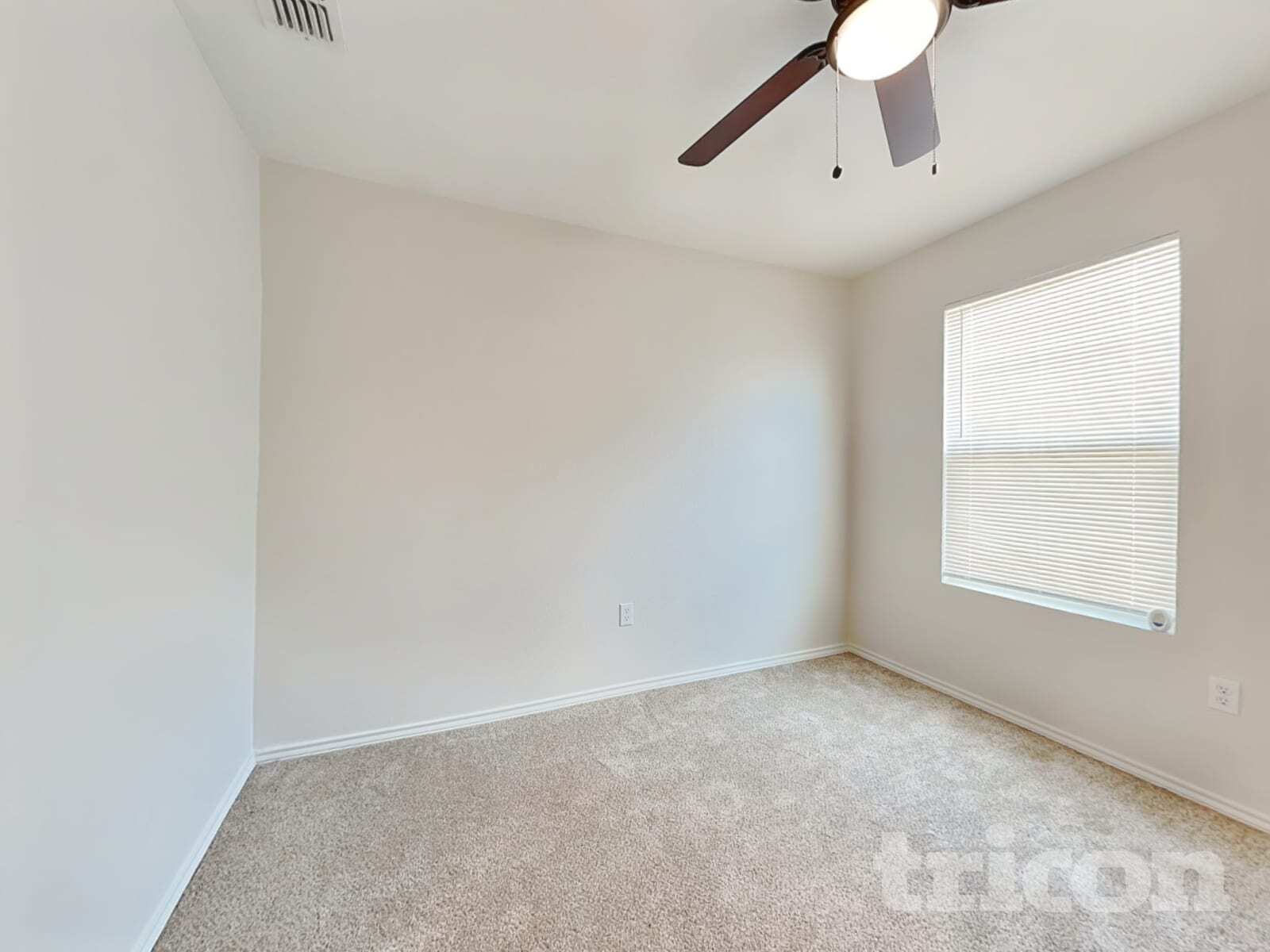 Building Photo - 1125 Waggoner Dr