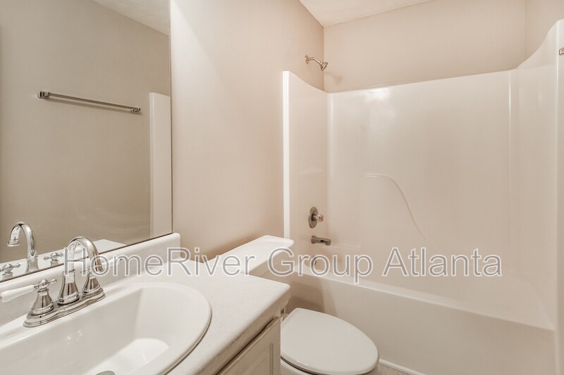 Building Photo - 80 Forest Brook Dr