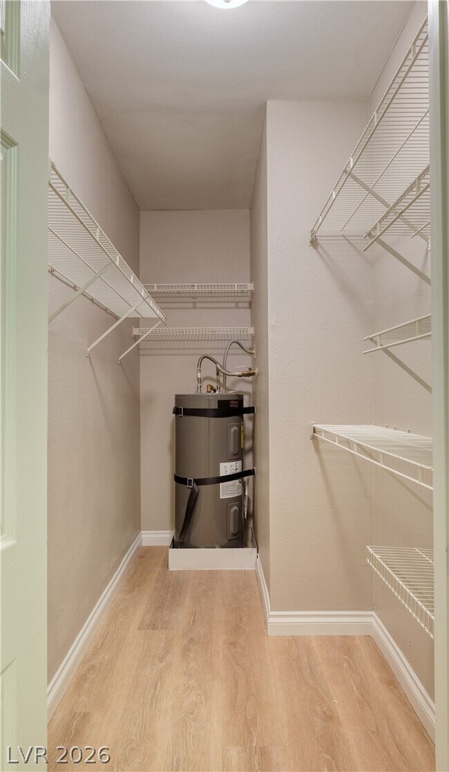 Building Photo - 5130 S Jones Blvd