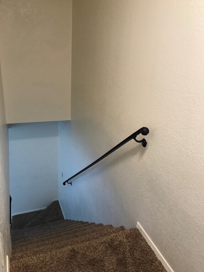 Building Photo - 1220 S Juniper St