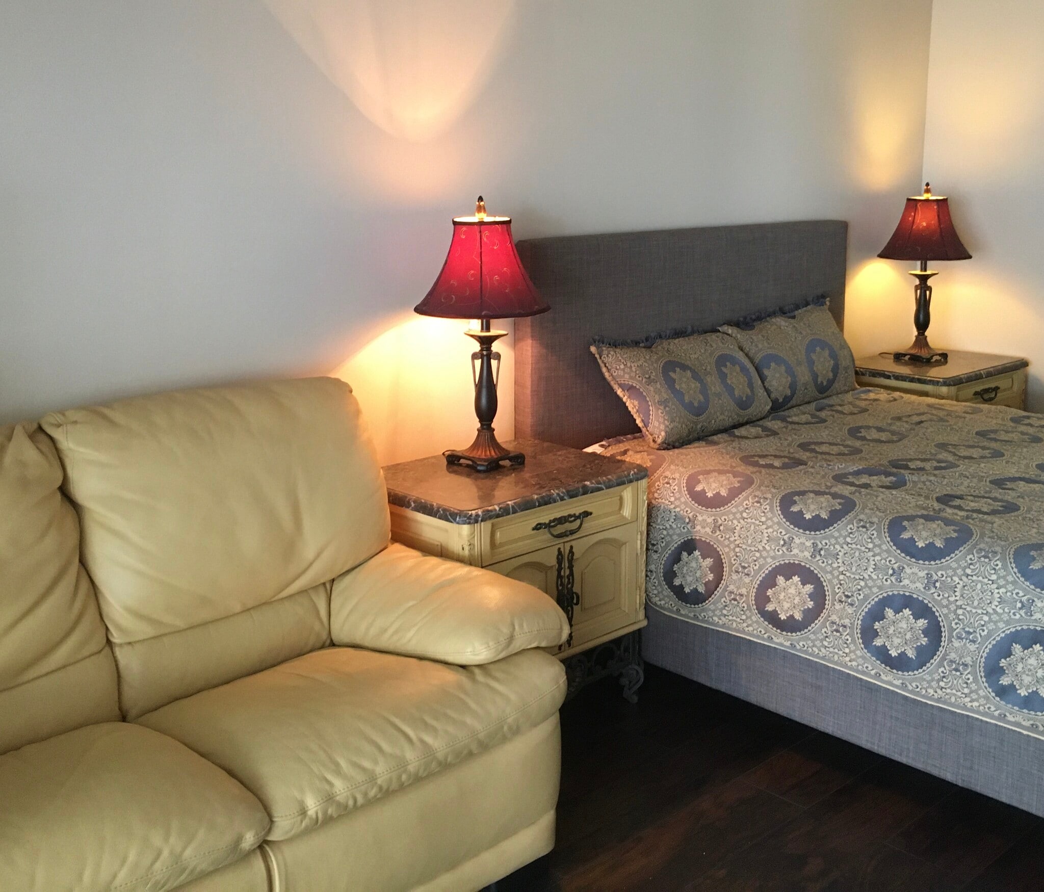 Furnished - 38 Gables Blvd