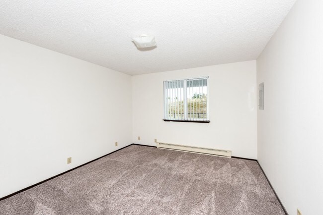Building Photo - Large One Bedroom Close to Vancouver Mall
