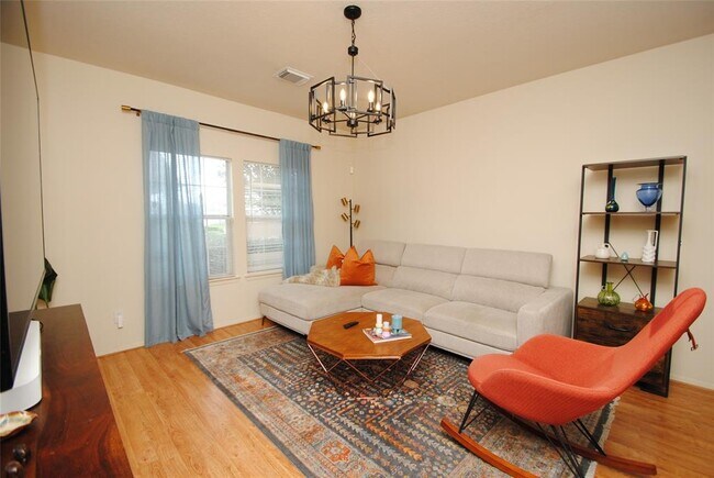 Building Photo - 6363 Provident Green Dr