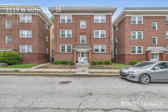 Building Photo - 1119 W 40th St