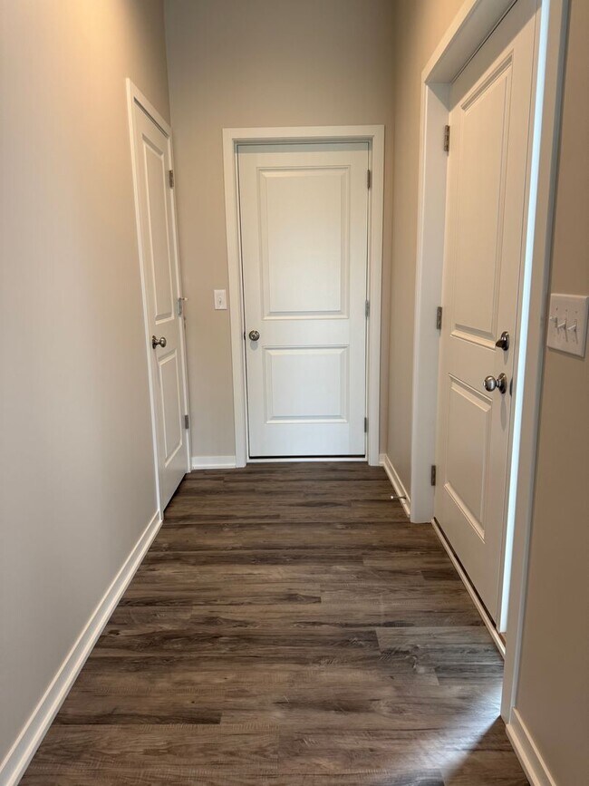 Building Photo - Brand New 2-story 3 bedroom/2.5 bath townhome