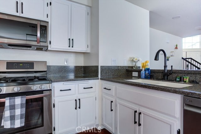 Building Photo - 14794 Goldenrain Dr