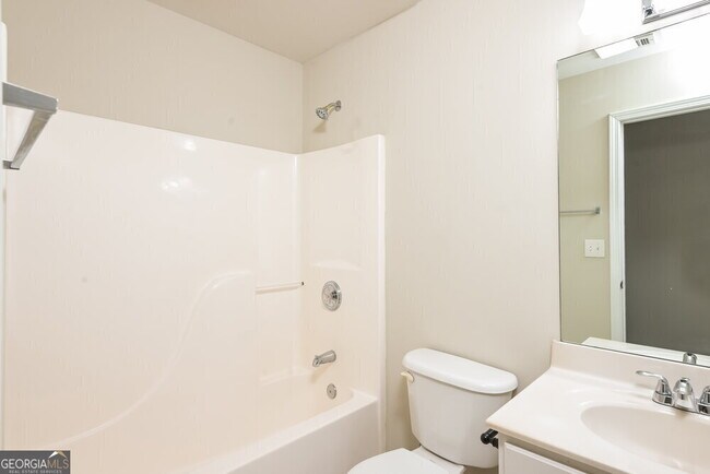 Building Photo - 2257 Mitford Ct