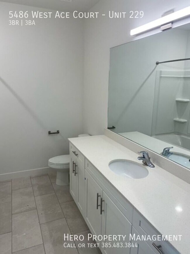 Building Photo - 5486 Ace Ct