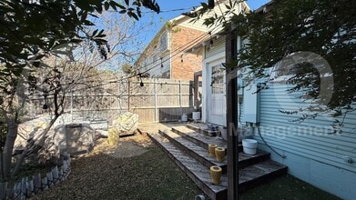 Building Photo - 2025 Glencoe St