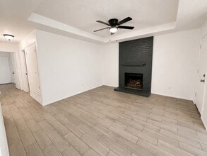 Building Photo - 15 Foster Ct