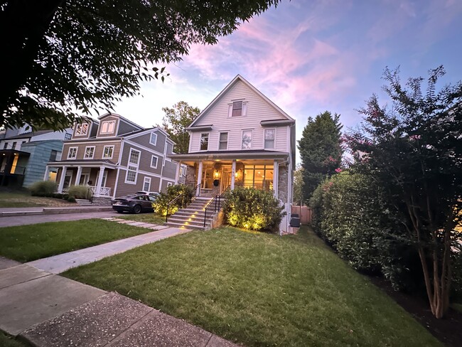 Building Photo - 153 Quincy St