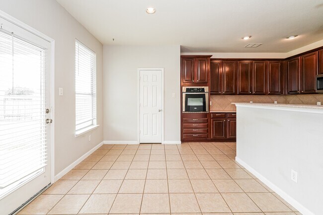 Building Photo - 21422 Blooming Rock Ln