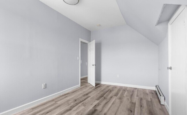 Building Photo - 104 Buena Vista Ave
