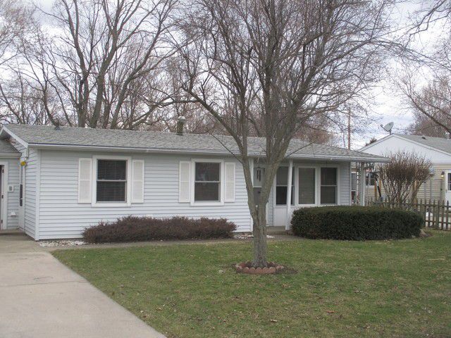 Building Photo - 1020 S Eastview Dr