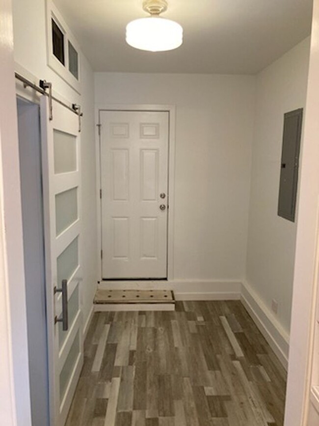 Building Photo - Spacious 4 Bedroom 2 Bath House NW Corvallis