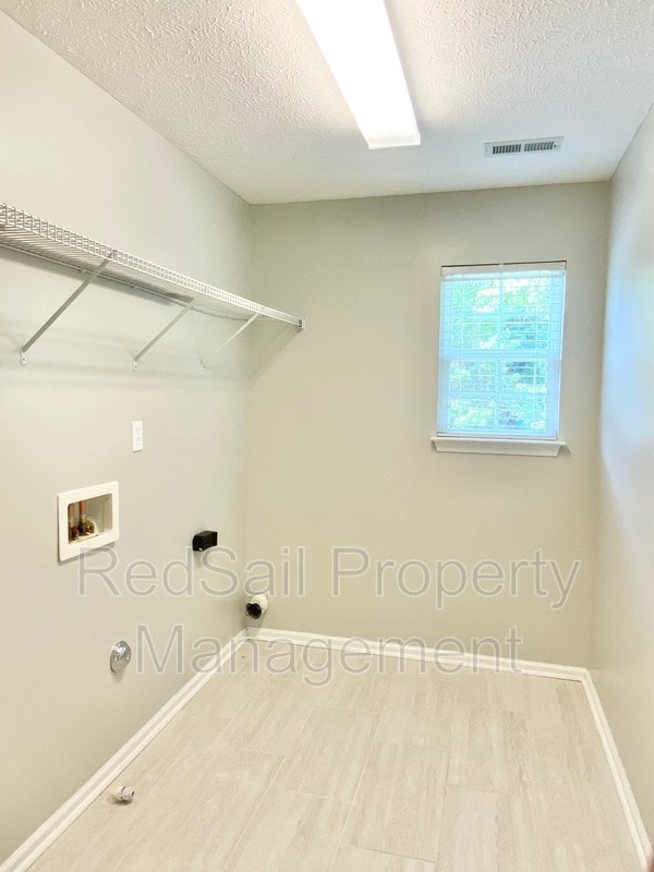 Building Photo - 110 Mulberry Ct