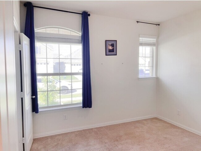 Building Photo - Spacious 4BR House in Forney , near by bes...