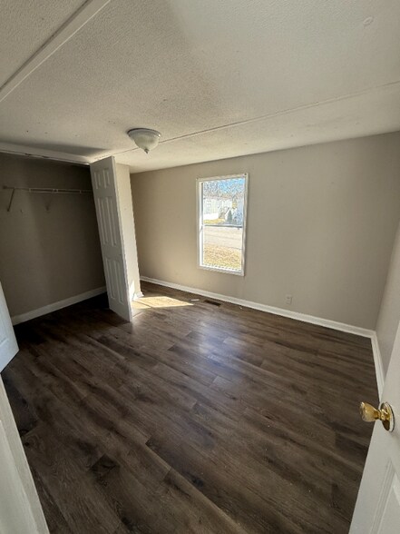 Building Photo - 2015 Williamsport Pike