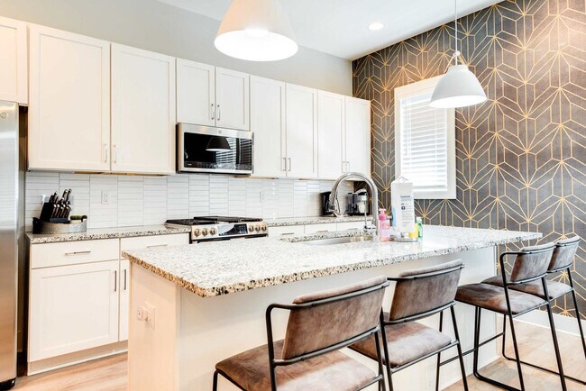 Building Photo - 1112 Harmony Way