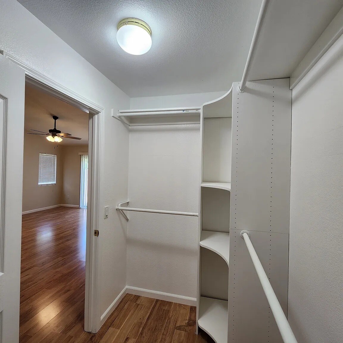 Building Photo - 9919 Tarzo Way