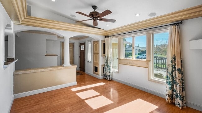 Building Photo - Beautifully Upgraded Single Family Home in Vacaville