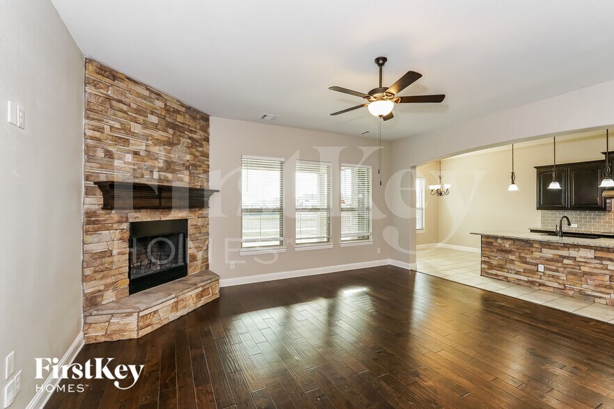 Building Photo - 4010 Arbor Grv Trl
