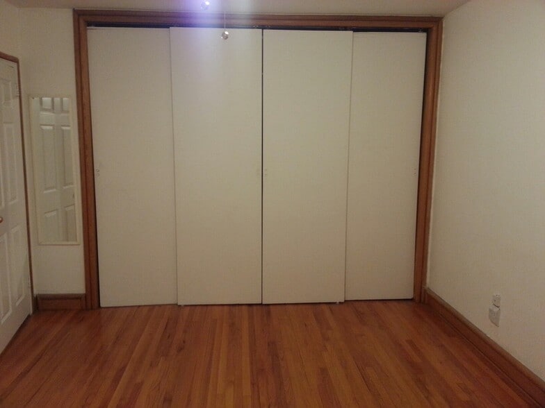 Master Bedroom - Closet - 19638 Pompeii Ave