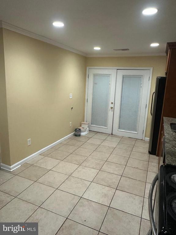 Building Photo - 1108 Gondar Ave