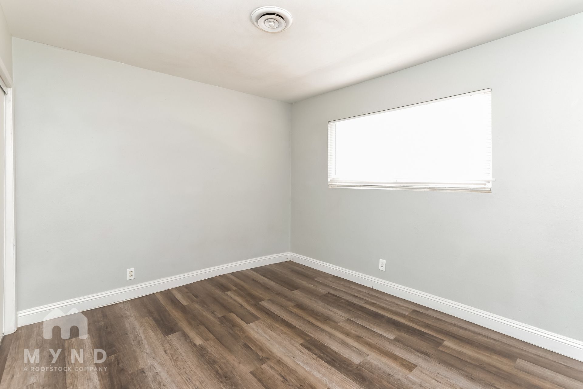 Building Photo - 4794 Beadle St