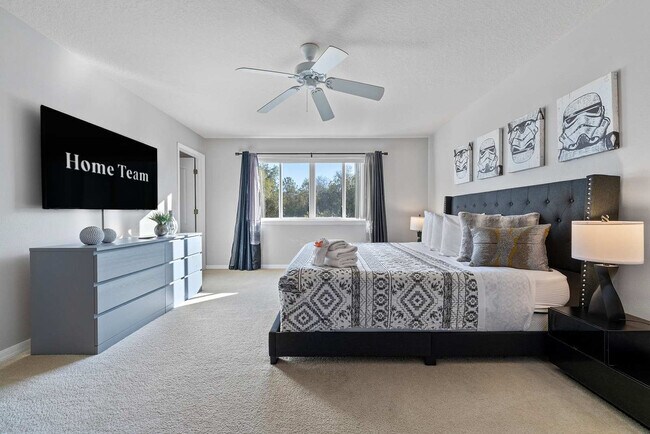 Building Photo - 453 Scrub Jay Way