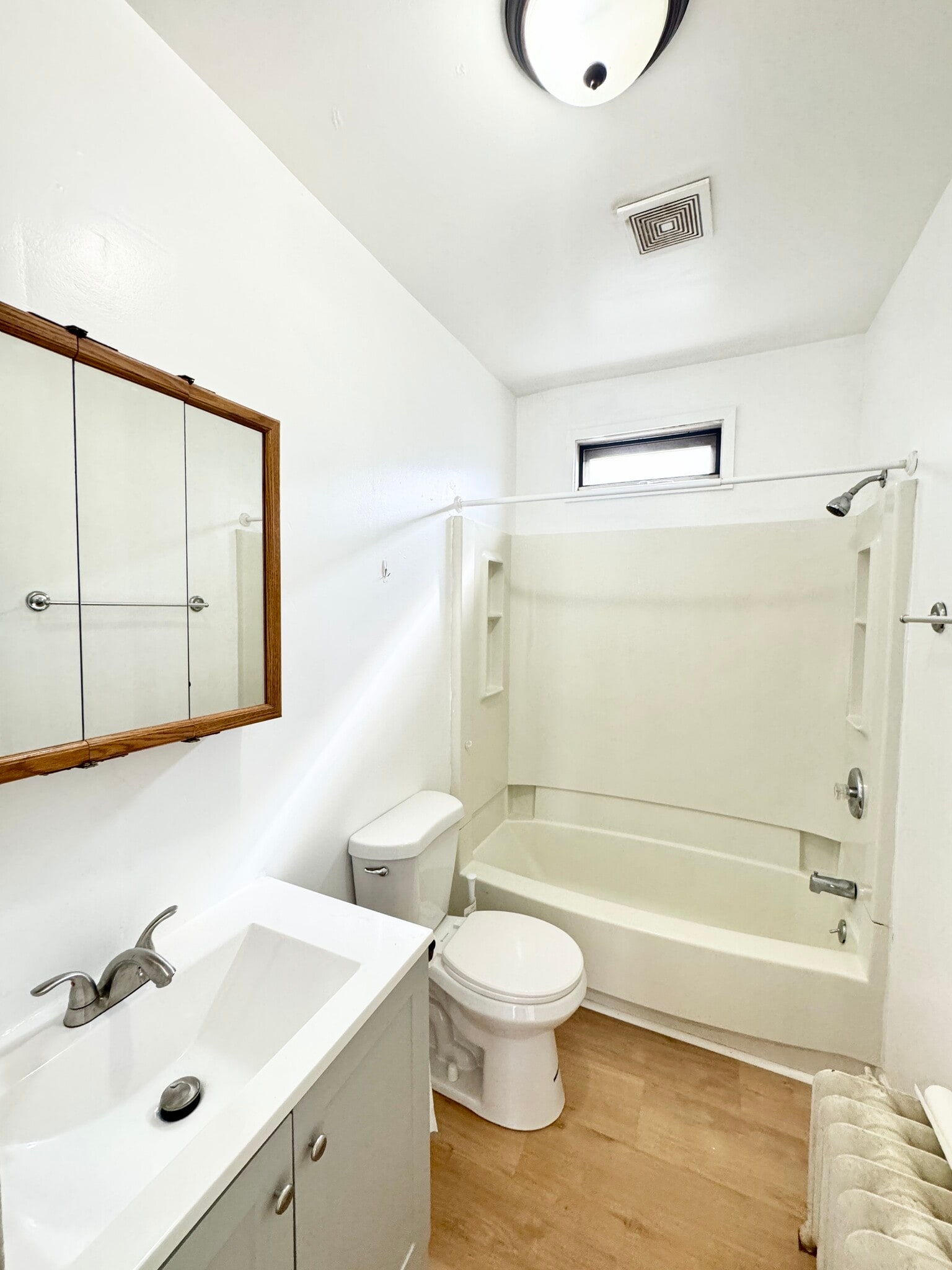 Building Photo - 304 Elizabeth Ave